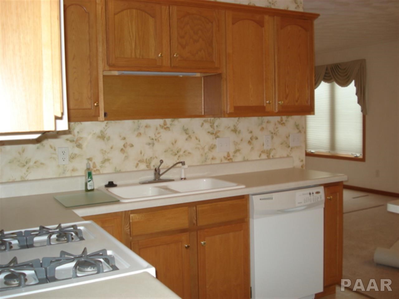 124 Comfort Way Washington, IL 61571 - Photo 6 of 15 Gallery Image 6