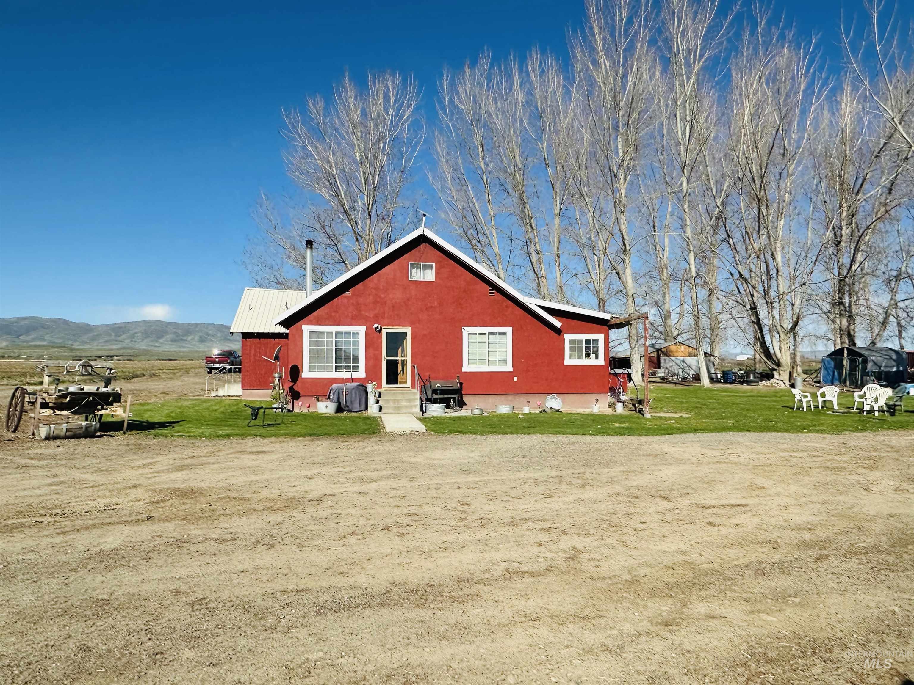 5051 South Rd J Vale, OR 97918 - Photo 2 of 49
