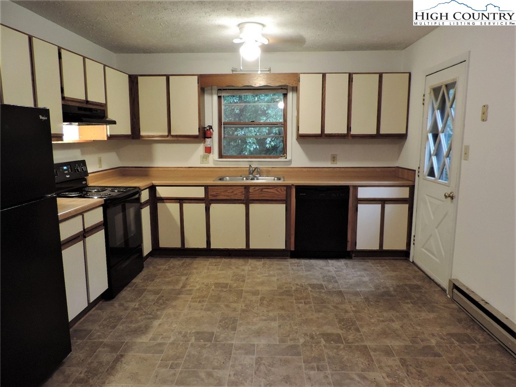 226 Clay Hodges Road Boone, NC 28607 - Photo 6 of 23 Gallery Image 6
