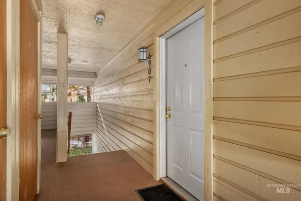 $249,990 | 6907 West Colehaven Lane, Boise, ID 83704