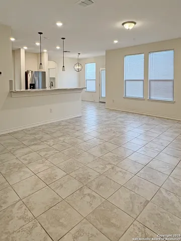 $1,895 | 3910 Sunfield Drive, Seguin, TX 78155