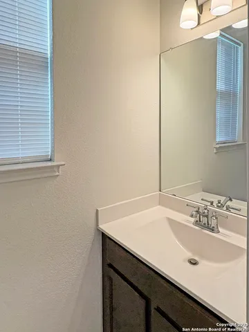 $1,895 | 3910 Sunfield Drive, Seguin, TX 78155