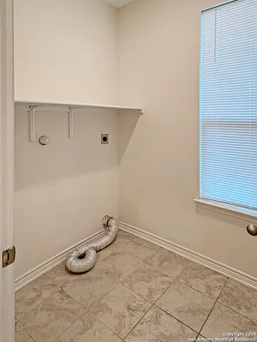 $1,895 | 3910 Sunfield Drive, Seguin, TX 78155