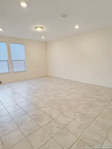 $1,895 | 3910 Sunfield Drive, Seguin, TX 78155