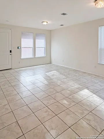 $1,895 | 3910 Sunfield Drive, Seguin, TX 78155