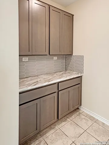 $1,895 | 3910 Sunfield Drive, Seguin, TX 78155