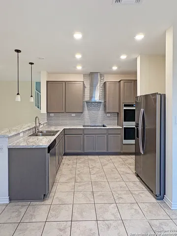 $1,895 | 3910 Sunfield Drive, Seguin, TX 78155