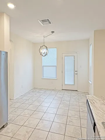 $1,895 | 3910 Sunfield Drive, Seguin, TX 78155