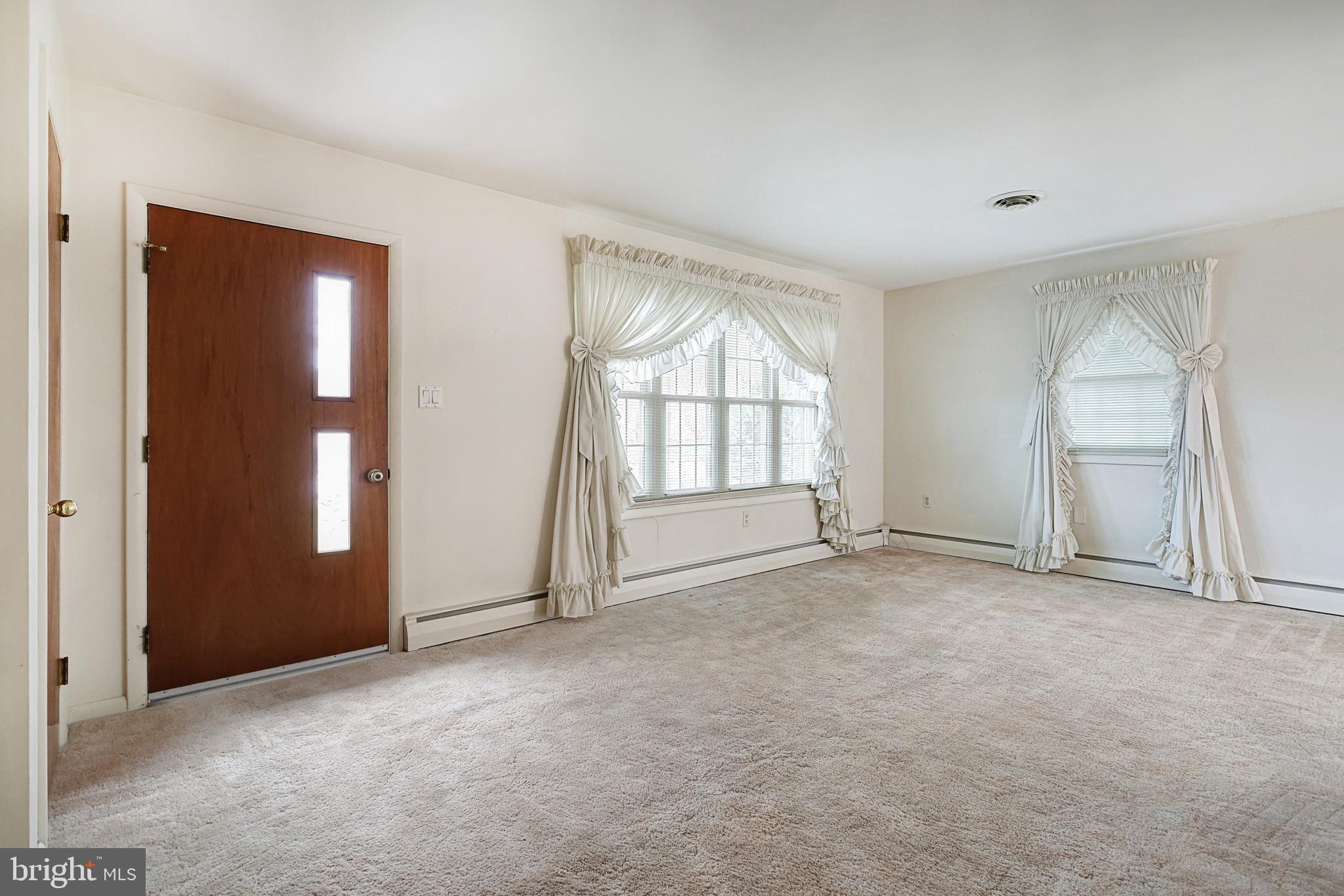 4125 Grandview Road Hanover, PA 17331 - Photo 11 of 49 Gallery Image 11