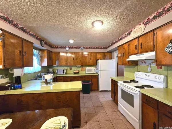 $650,000 | 18970 West Farm To Market 2790 South, Lytle, TX 78052