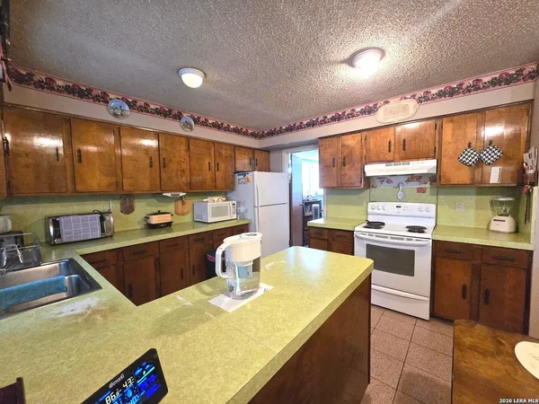 $650,000 | 18970 West Farm To Market 2790 South, Lytle, TX 78052