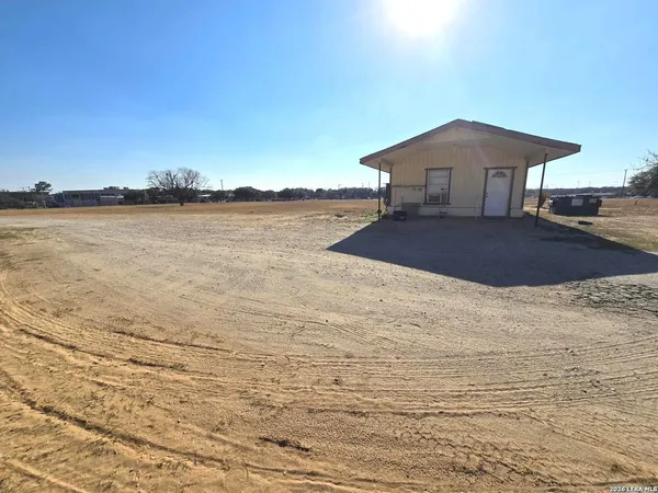 $650,000 | 18970 West Farm To Market 2790 South, Lytle, TX 78052