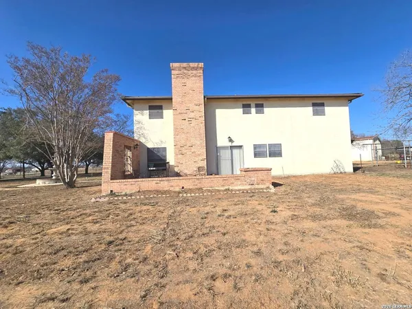$650,000 | 18970 West Farm To Market 2790 South, Lytle, TX 78052