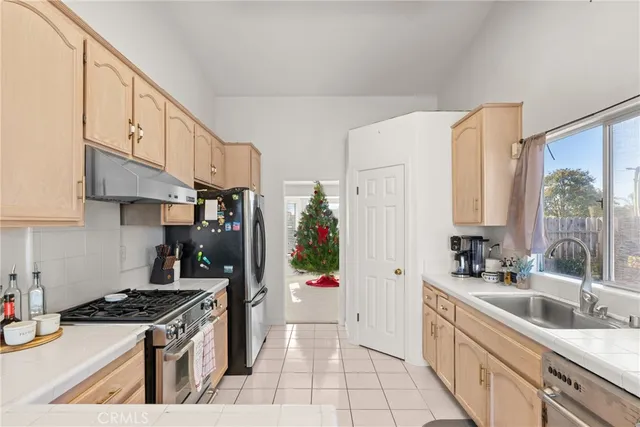 $749,900 | 781 Koval Lane, Santa Maria, CA 93455