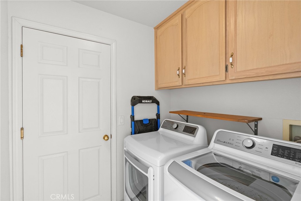 781 Koval Lane Santa Maria, CA 93455 - Photo 23 of 33 a utility room with dryer and washer