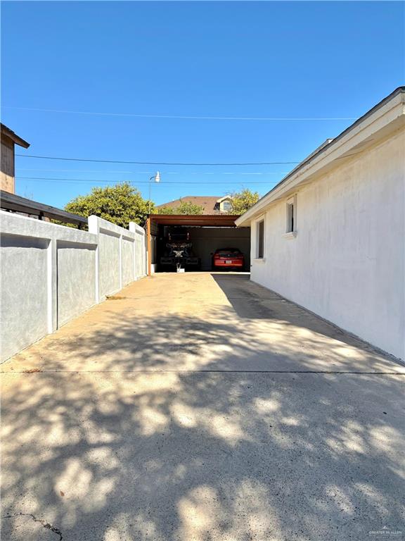 804 North Utica Street Roma, TX 78584 - Photo 3 of 20