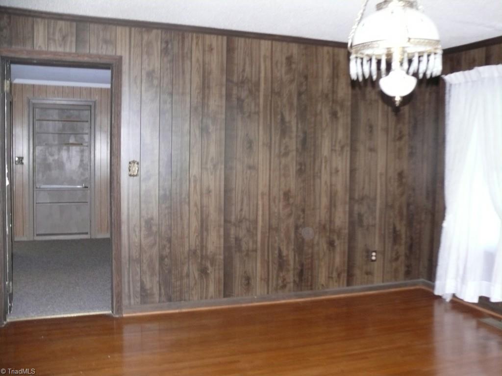 6275 Erect Road Seagrove, NC 27341 - Photo 10 of 30