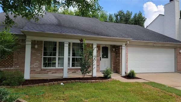 $1,900 | 9630 East Savile Circle, Houston, TX 77065