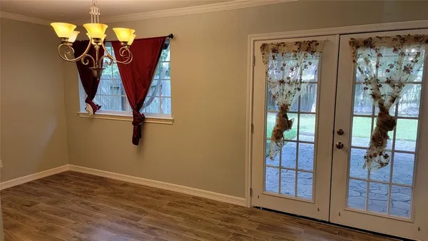$1,900 | 9630 East Savile Circle, Houston, TX 77065