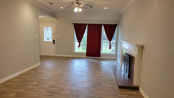 $1,900 | 9630 East Savile Circle, Houston, TX 77065