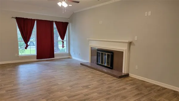 $1,900 | 9630 East Savile Circle, Houston, TX 77065