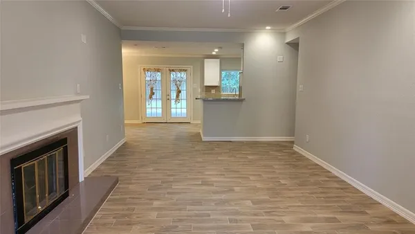 $1,900 | 9630 East Savile Circle, Houston, TX 77065