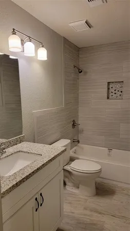 $1,900 | 9630 East Savile Circle, Houston, TX 77065