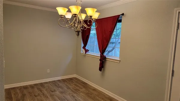 $1,900 | 9630 East Savile Circle, Houston, TX 77065