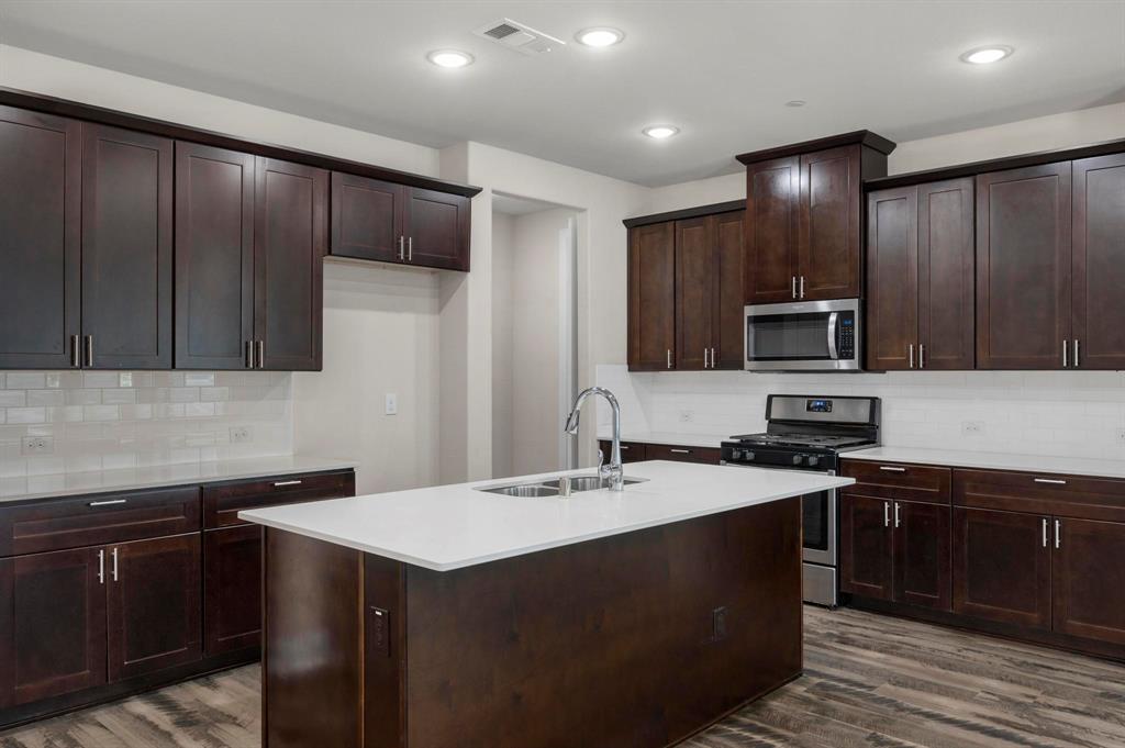 207 Congaree Road Allen, TX 75002 - Photo 4 of 31