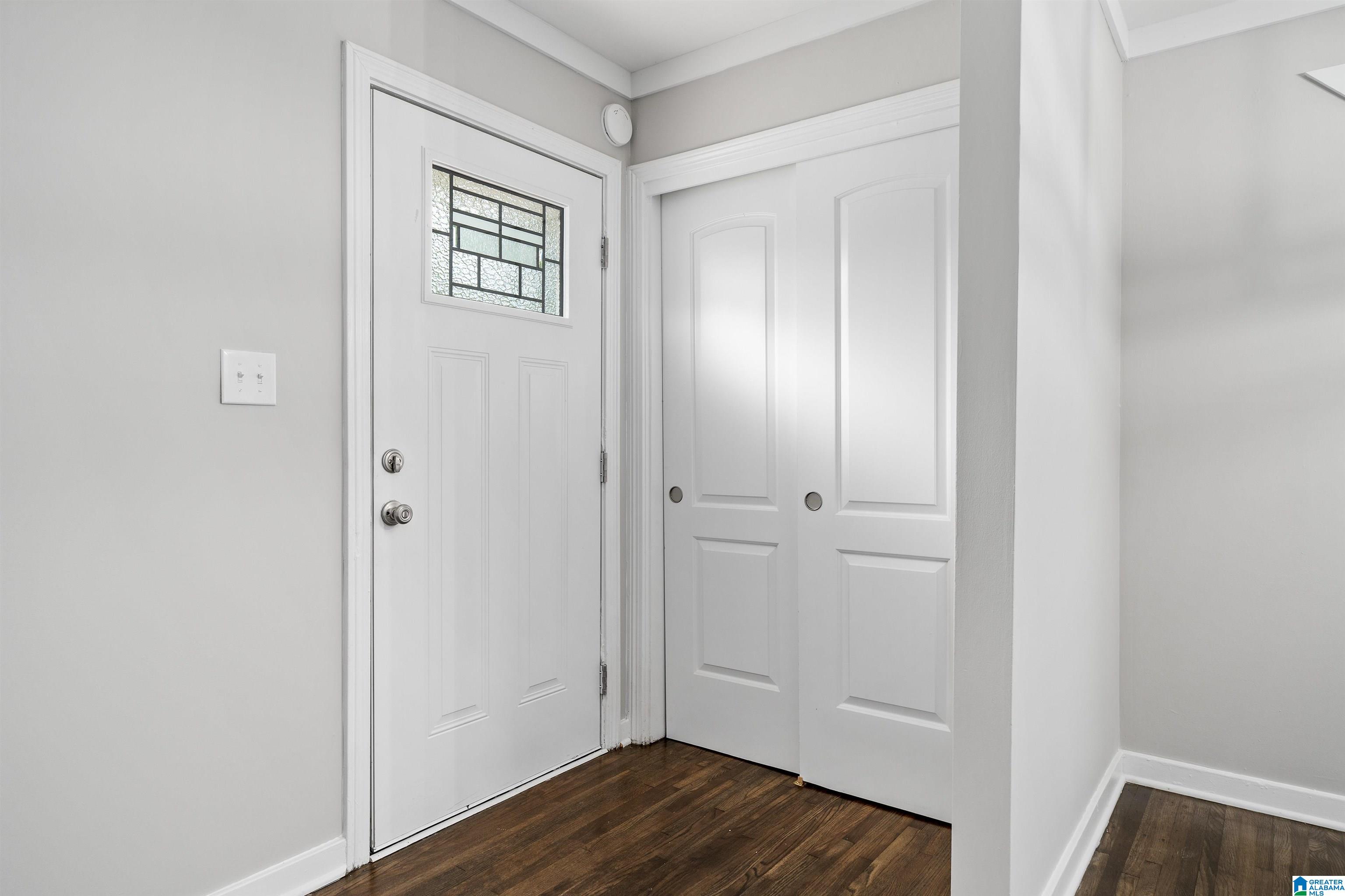 1613 Cresthill Road Birmingham, AL 35213 - Photo 4 of 21