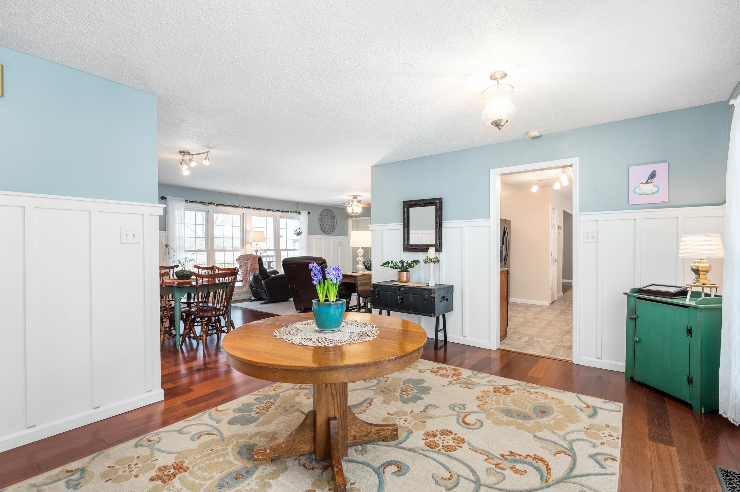5109 North Hickory Road Muncie, IN 47303 - Photo 2 of 36 Gallery Image 2