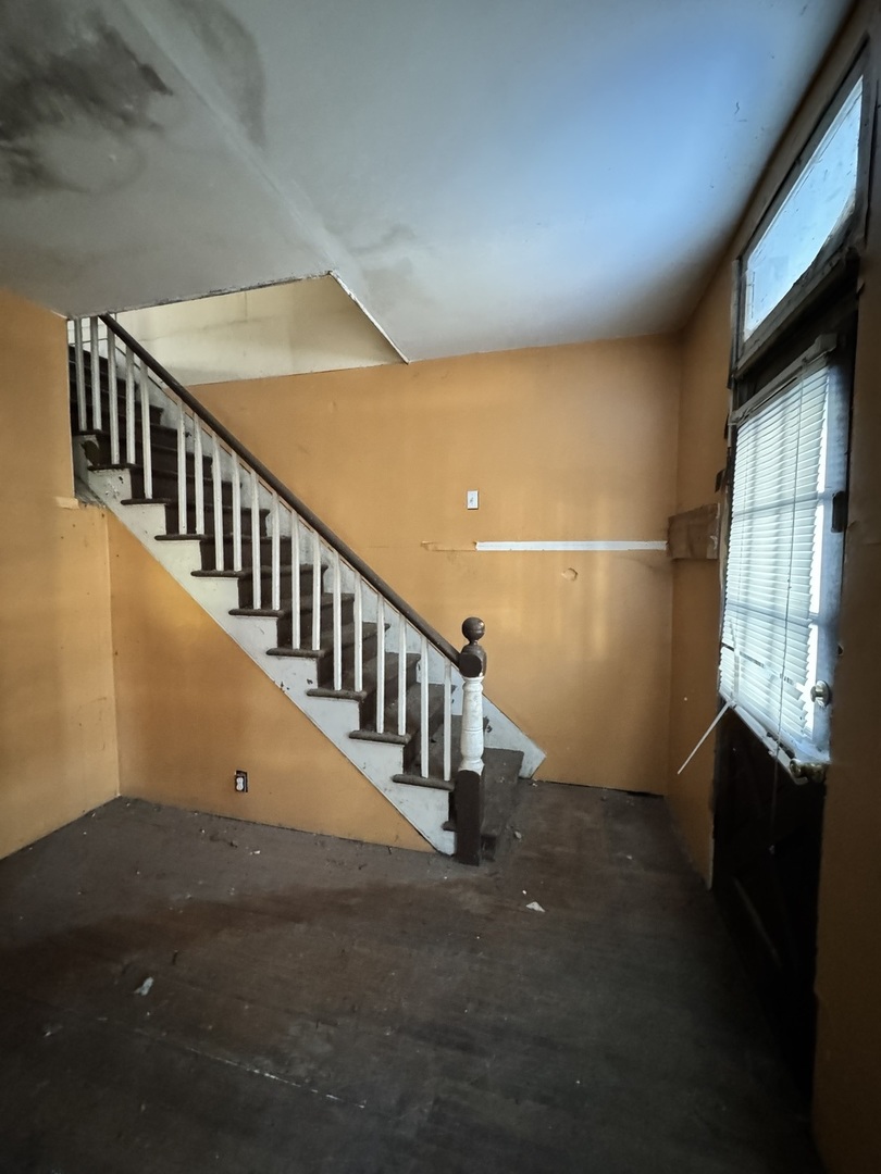 409 South College Avenue Dixon, IL 61021 - Photo 2 of 5