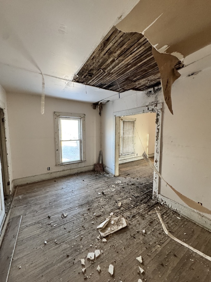 409 South College Avenue Dixon, IL 61021 - Photo 4 of 5