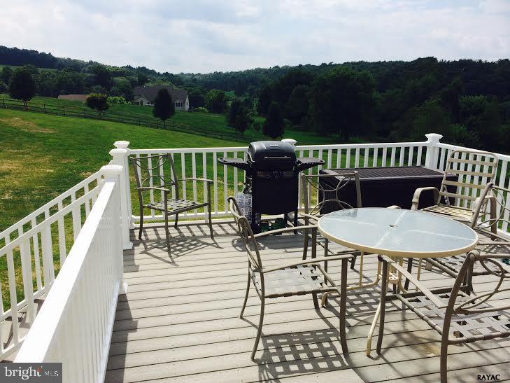2061 Black Rock Road Hanover, PA 17331 - Photo 5 of 26