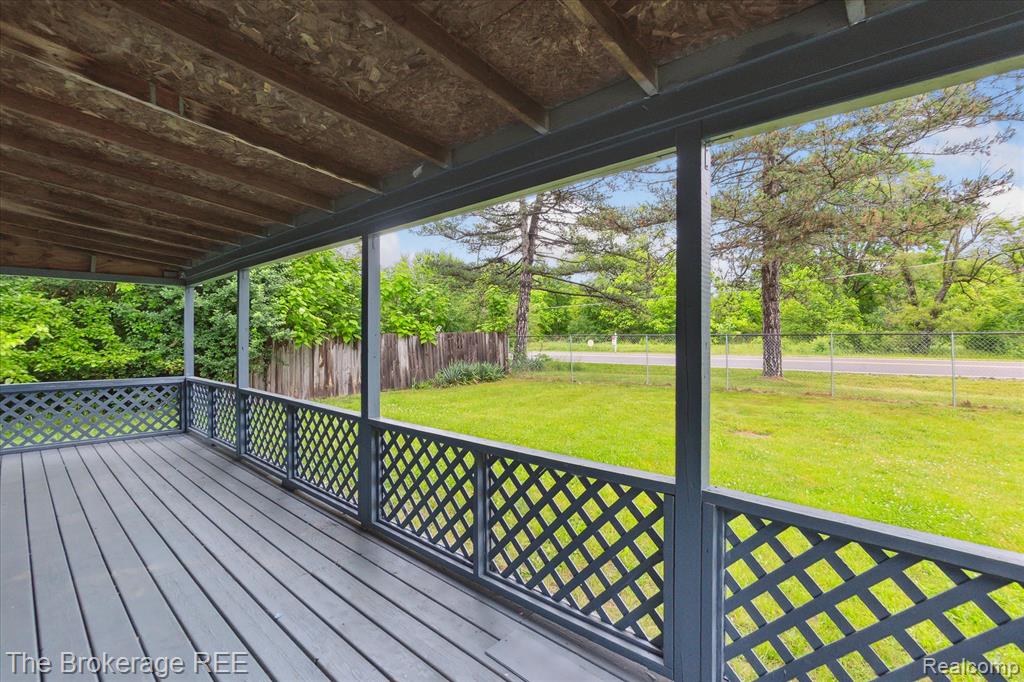 2147 Mill Road Flint, MI 48532 - Photo 4 of 33 Gallery Image 4