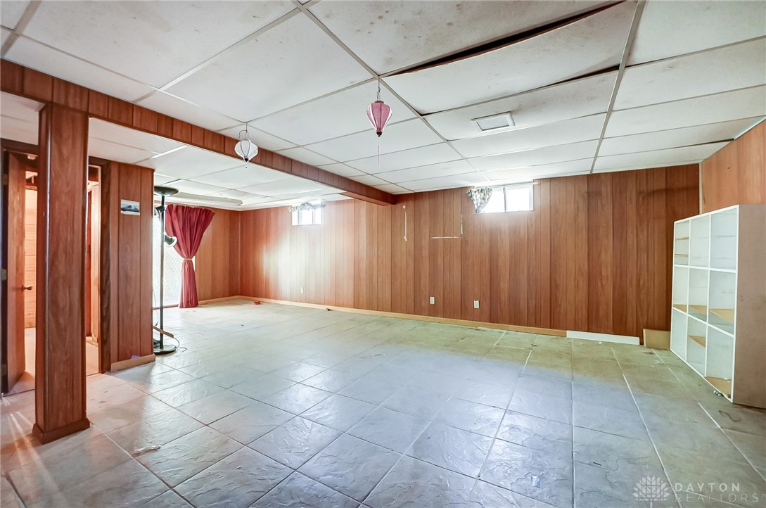 2703 County Line Road Dayton, OH 45420 - Photo 29 of 45
