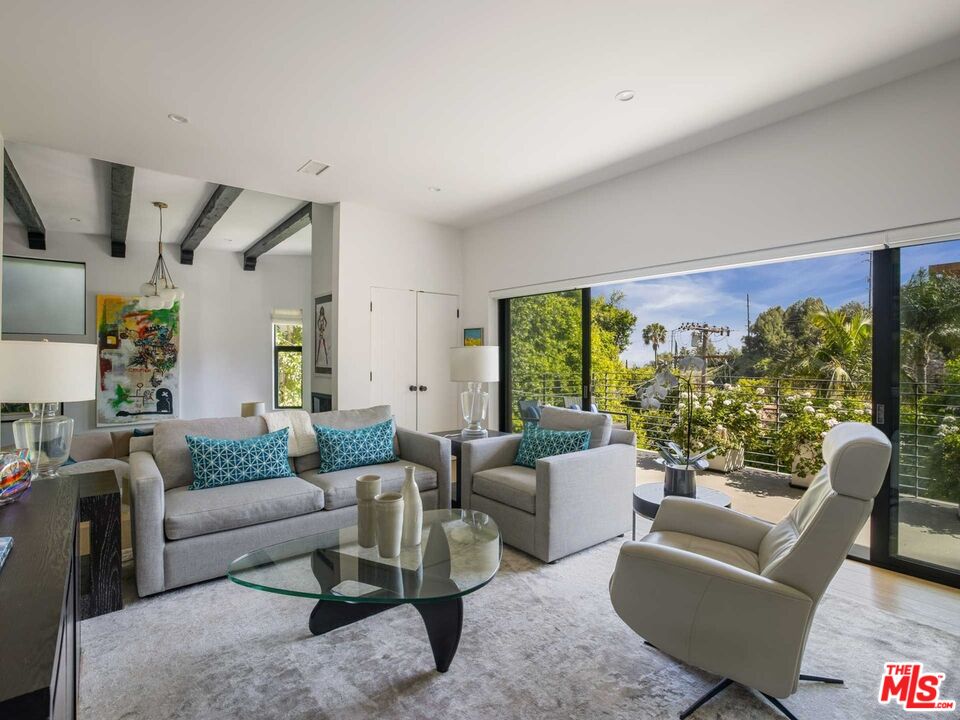 8480 Harold Way Los Angeles, CA 90069 - Photo 30 of 43