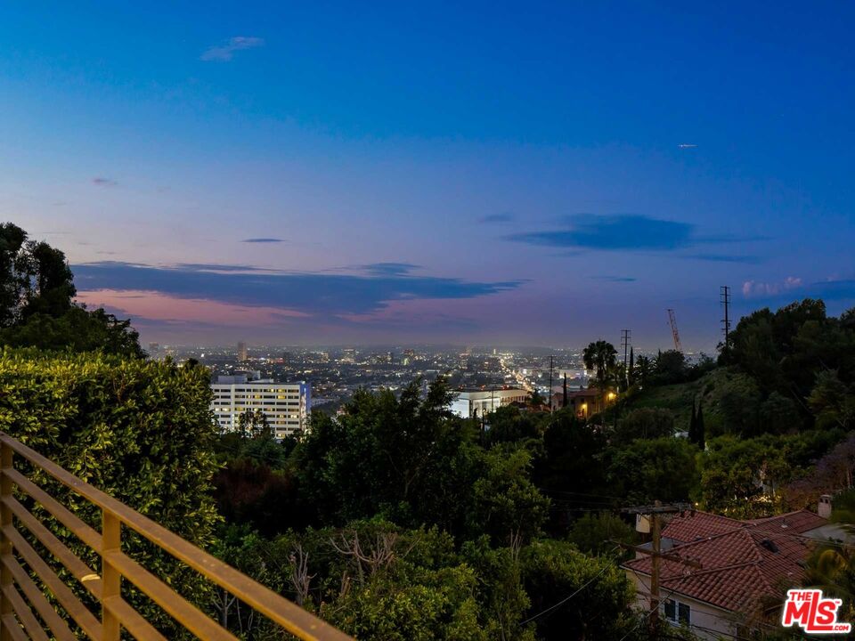 8480 Harold Way Los Angeles, CA 90069 - Photo 43 of 43
