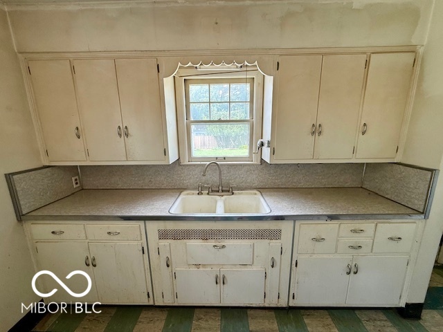 5606 Shelby Street Indianapolis, IN 46227 - Photo 34 of 53