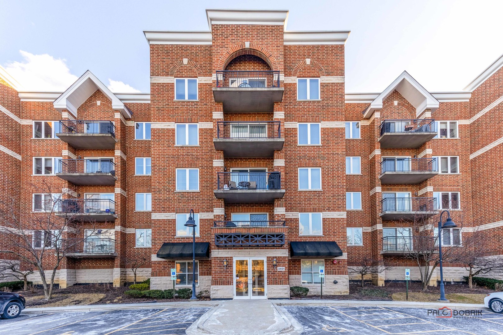 3401 North Carriageway Drive, Unit 506 Arlington Heights, IL 60004 - Photo 1 of 25