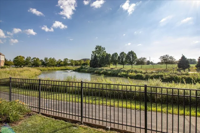 $499,999 | 2783 Blakely Lane, Naperville, IL 60540