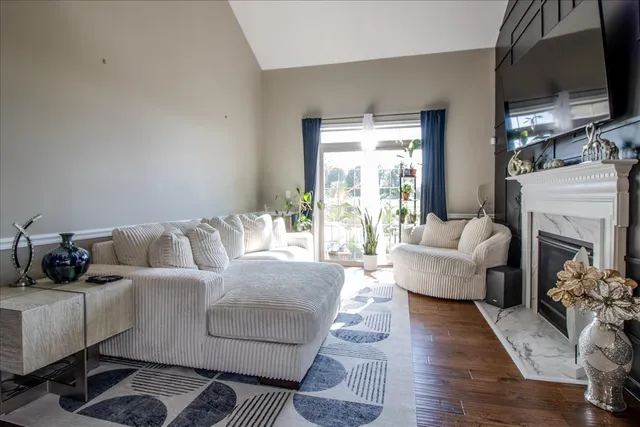 $499,999 | 2783 Blakely Lane, Naperville, IL 60540