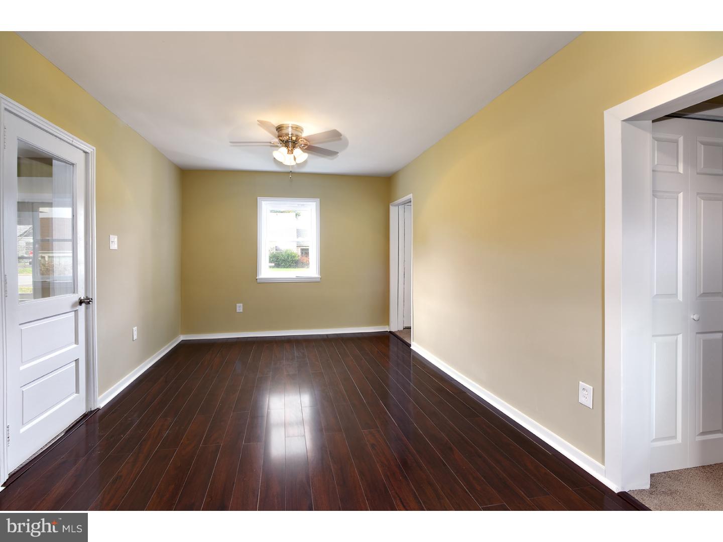 504 Lockheed Avenue Reading, PA 19601 - Photo 12 of 22 Dining Room