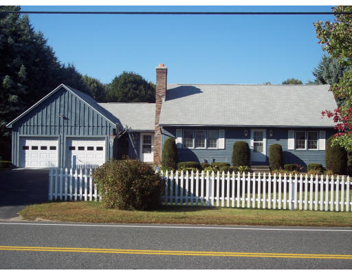 366 Bay Road Belchertown, MA 01007 - Photo 1 of 29 Gallery Image 1