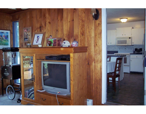 366 Bay Road Belchertown, MA 01007 - Photo 6 of 29 Gallery Image 6