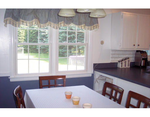 366 Bay Road Belchertown, MA 01007 - Photo 9 of 29 Gallery Image 9