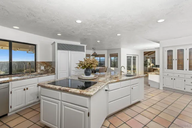 $1,488,000 | 2323 Wilt Road, Fallbrook, CA 92028