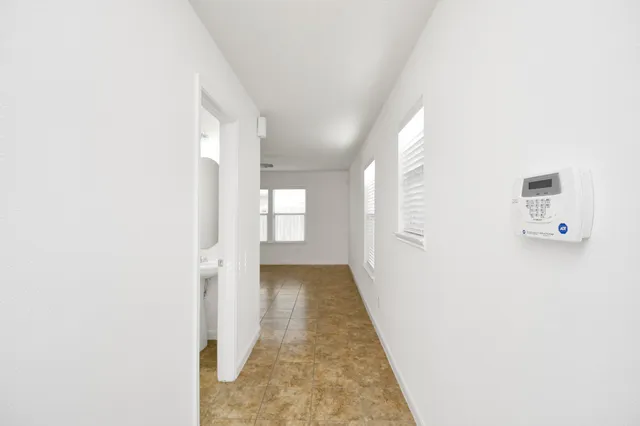 $2,150 | 16020 Sweetwater Fields Lane, Tomball, TX 77377