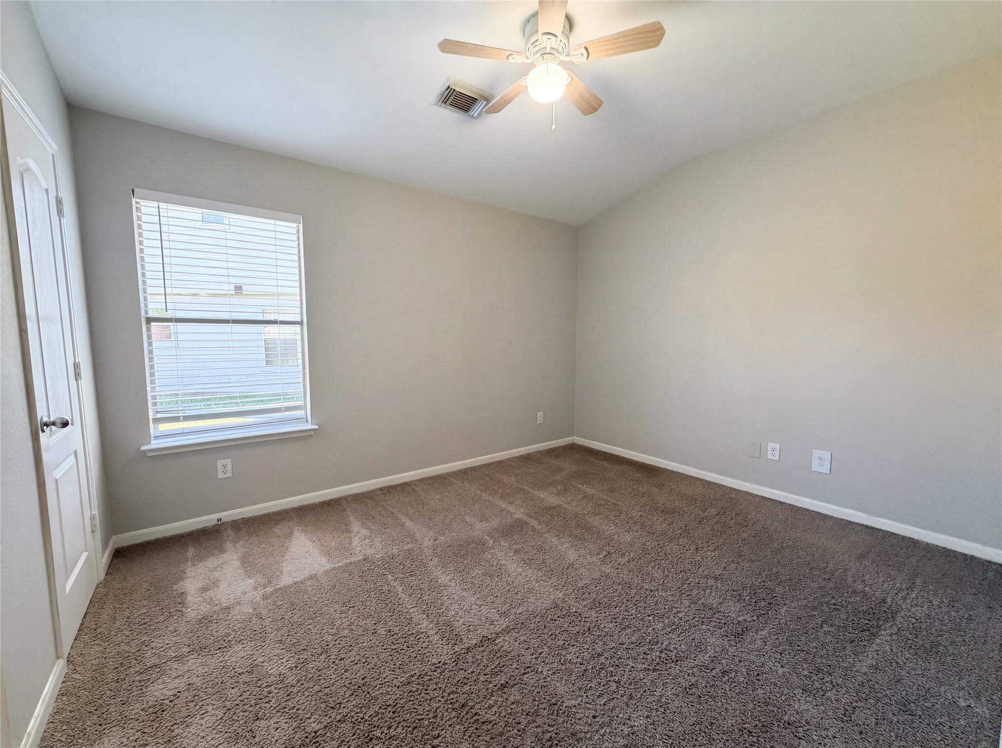 19822 Rippling Brook Lane Tomball, TX 77375 - Photo 4 of 18