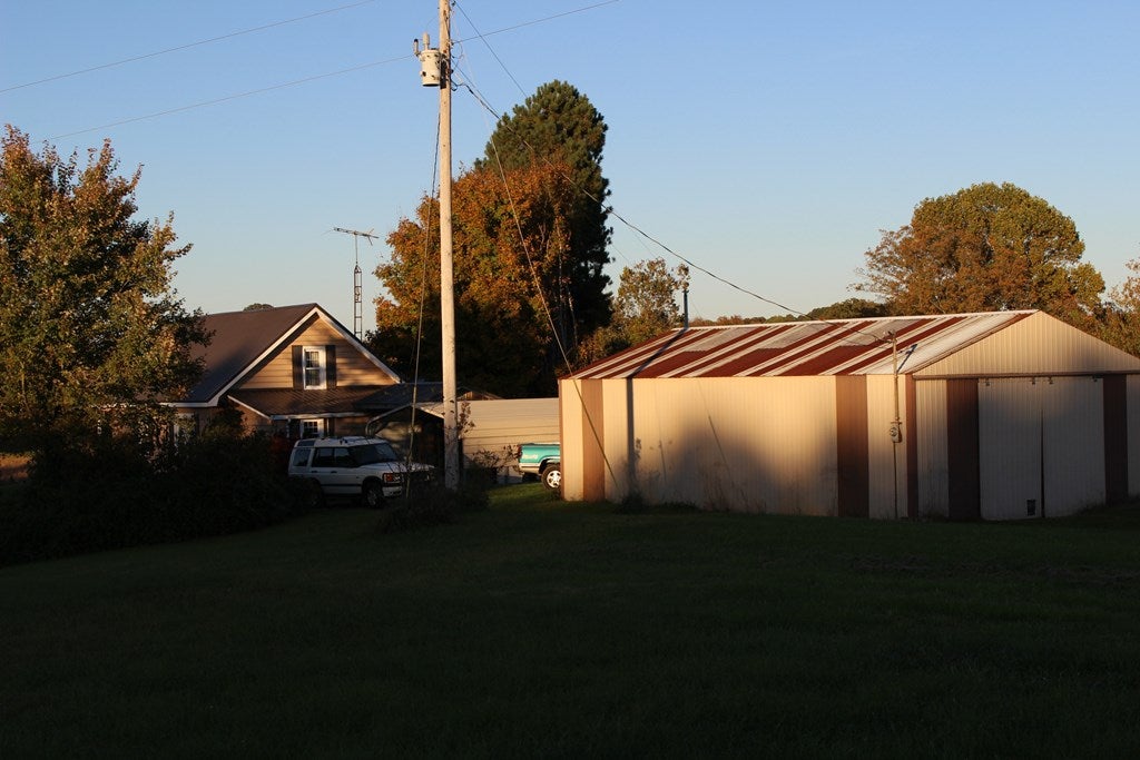 1233 Apple Grove Road Summer Shade, KY 42166 - Photo 14 of 18 Gallery Image 14